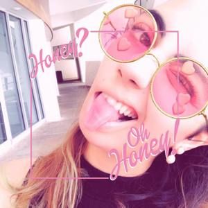 Meet your Posher, María C.